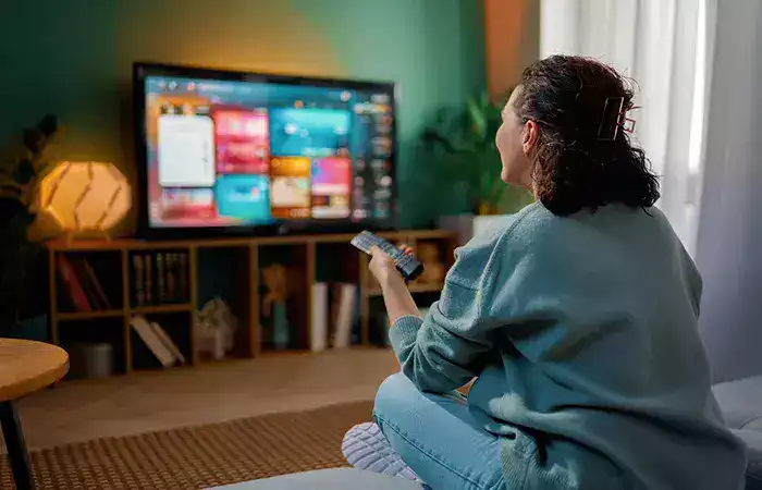 How Smart TVs Work and What Makes Them Smart