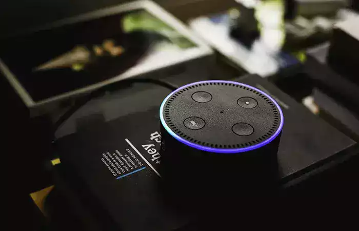 How Voice Assistants Like Alexa and Siri Understand You